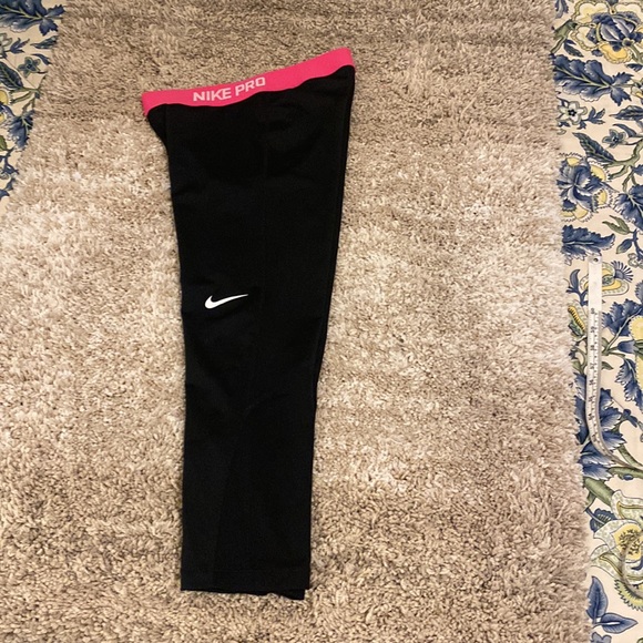 Nike Pro Dri Fit Capris Leggings Sz Small Blck New Without Tags - Picture 3 of 9